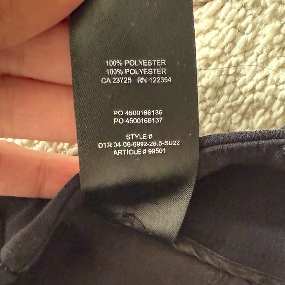 Aritzia Black Carrot Pants - Picture 16 of 16